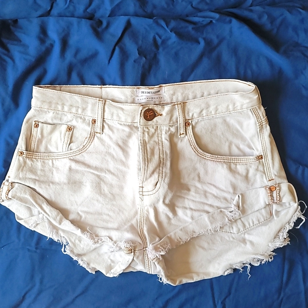 One Teaspoon white shorts size 28